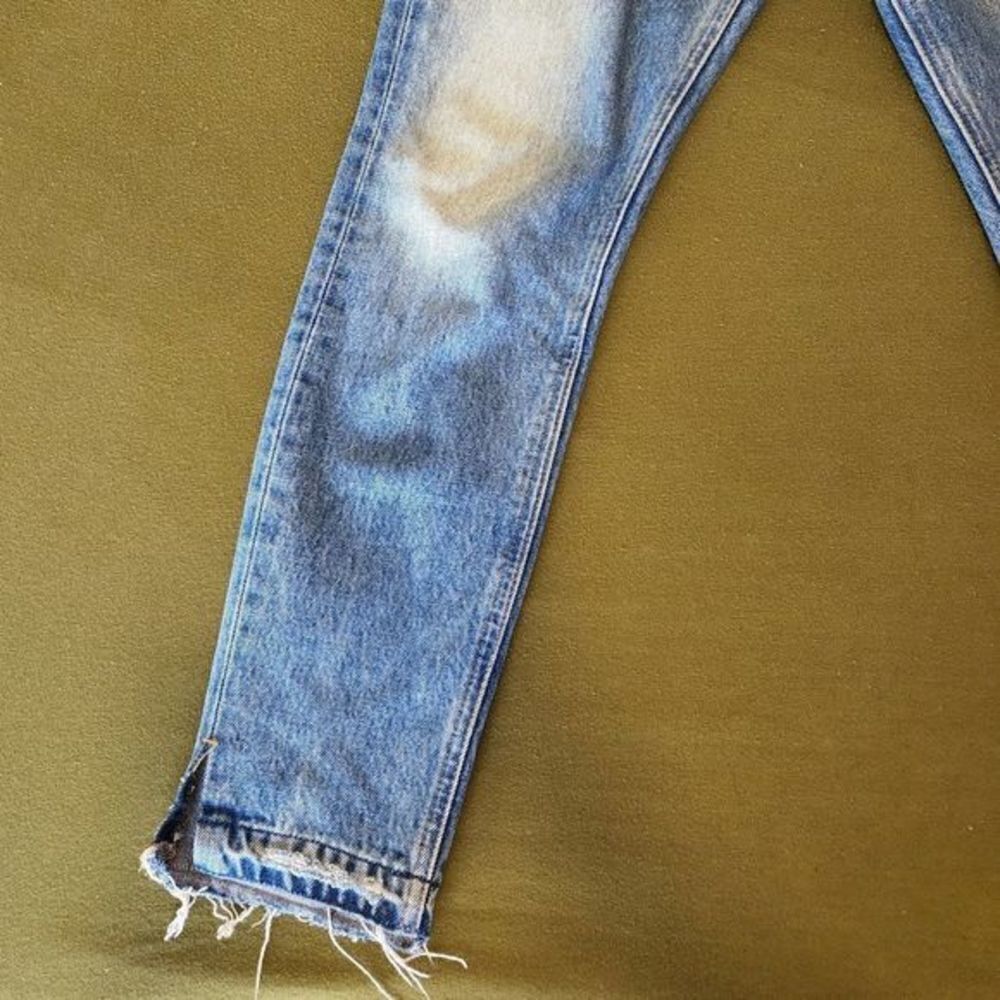 Re-Release Le Original Raw Edge High Waist Jeans - Picture 7 of 15